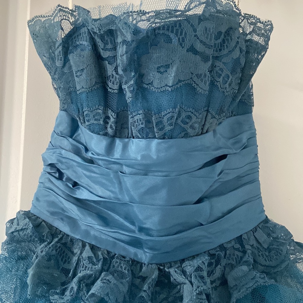 Betsey Johnson Strapless Blue Lace Dress - Picture 2 of 8